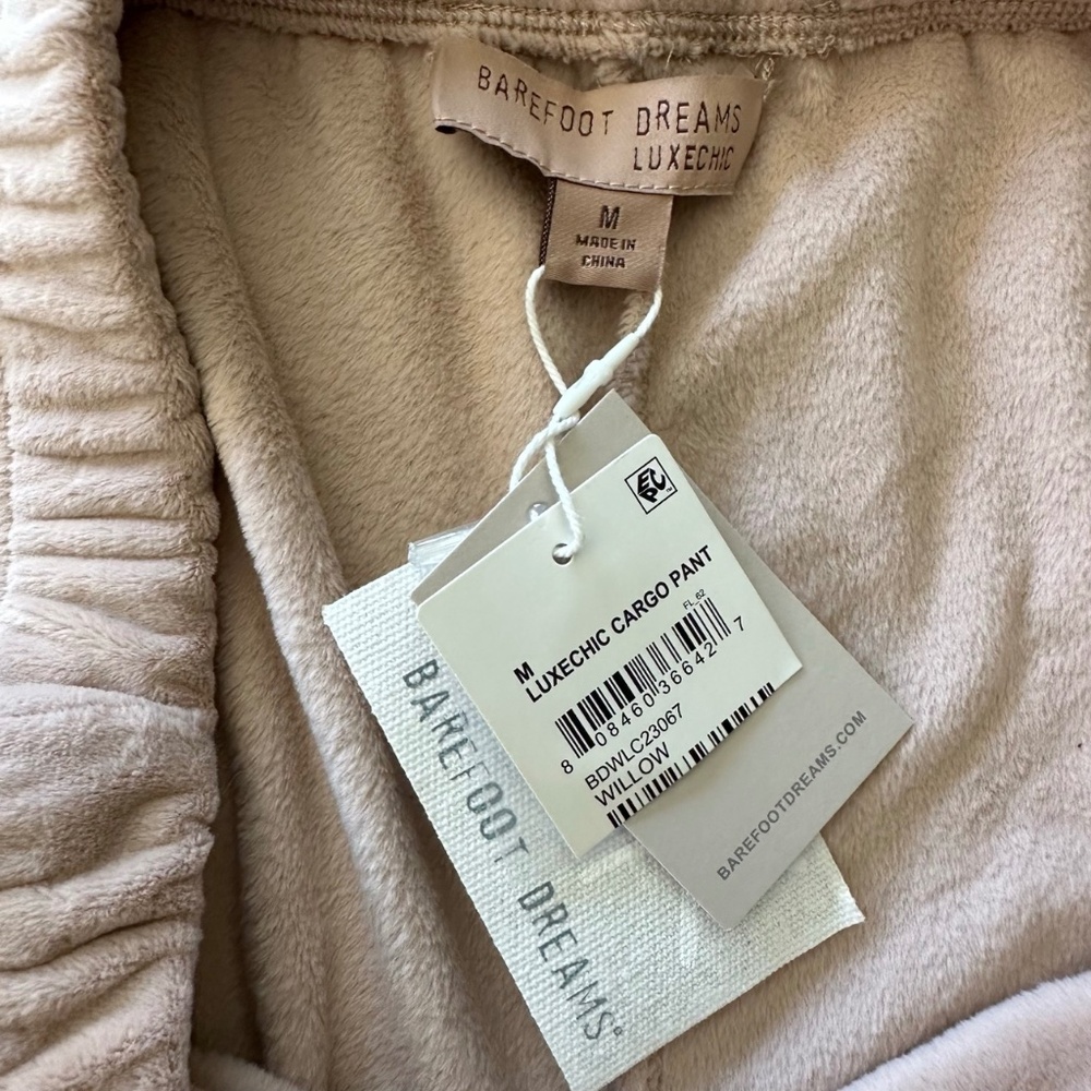Barefoot Dreams pants w pockets - Med NWT